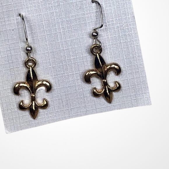 Vintage Gold Fleur De Lis Earrings - Picture 1 of 5